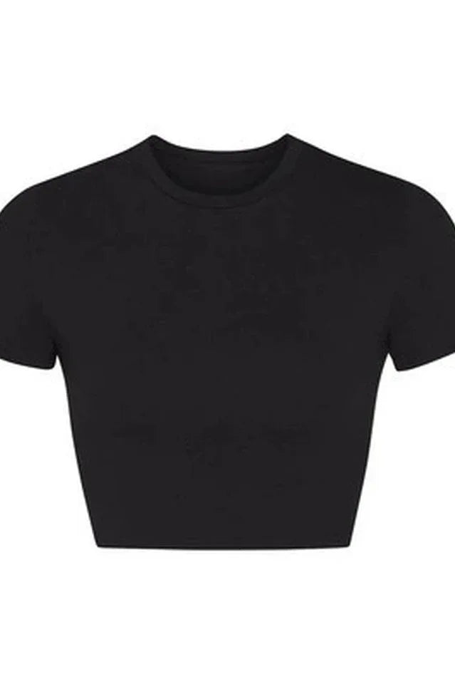 Black cropped t-shirt