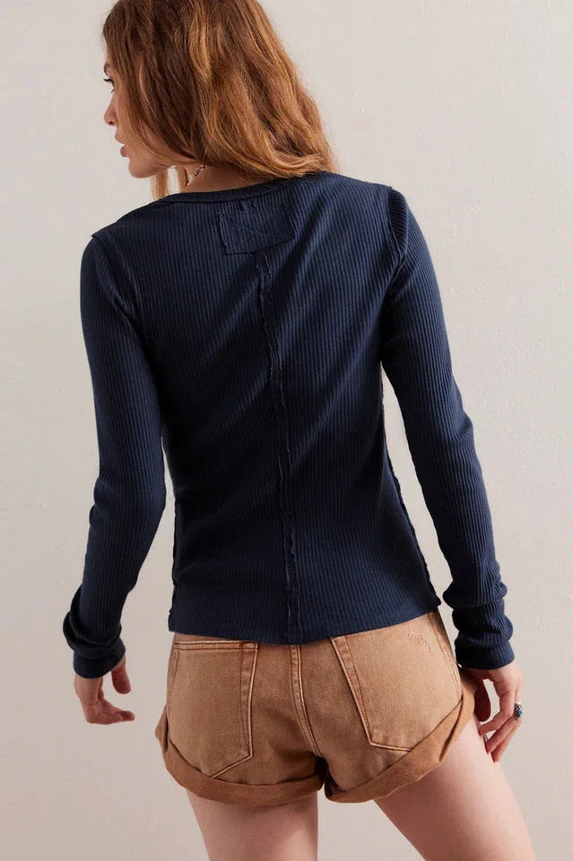 Vintage Rouge Ribbed Button-Front Long Sleeve Top - TEVQA