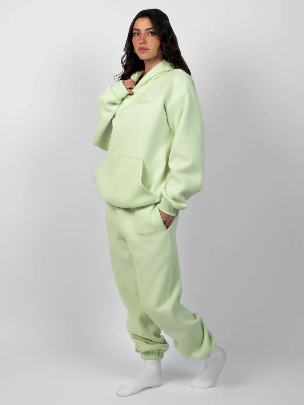 Comfortable fleece joggers with elastic waistband - View 32 | TEVQA