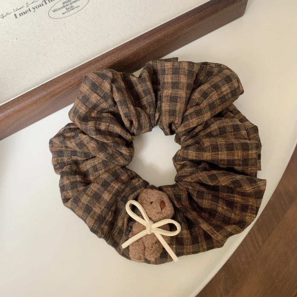 Oversized plaid scrunchie with knit charm - View 6 | TEVQA