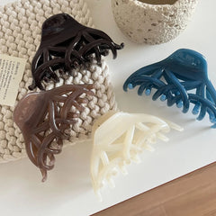 Abstract Organic Intertwined Hair Claw Clip - 4.1 Inch Modern Cutout Accessory