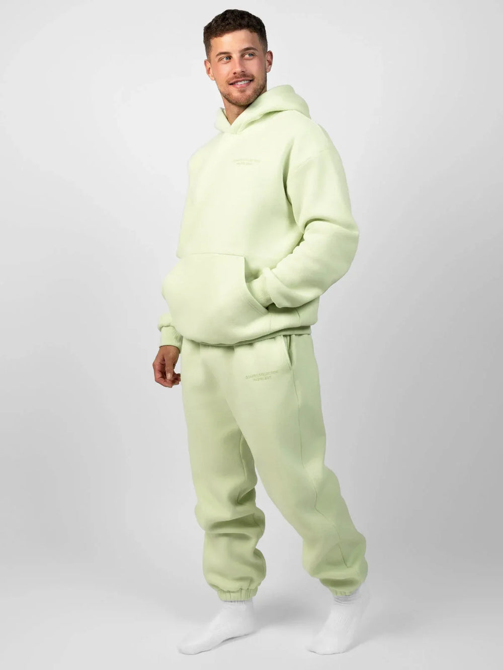 Comfortable fleece joggers with elastic waistband - View 34 | TEVQA