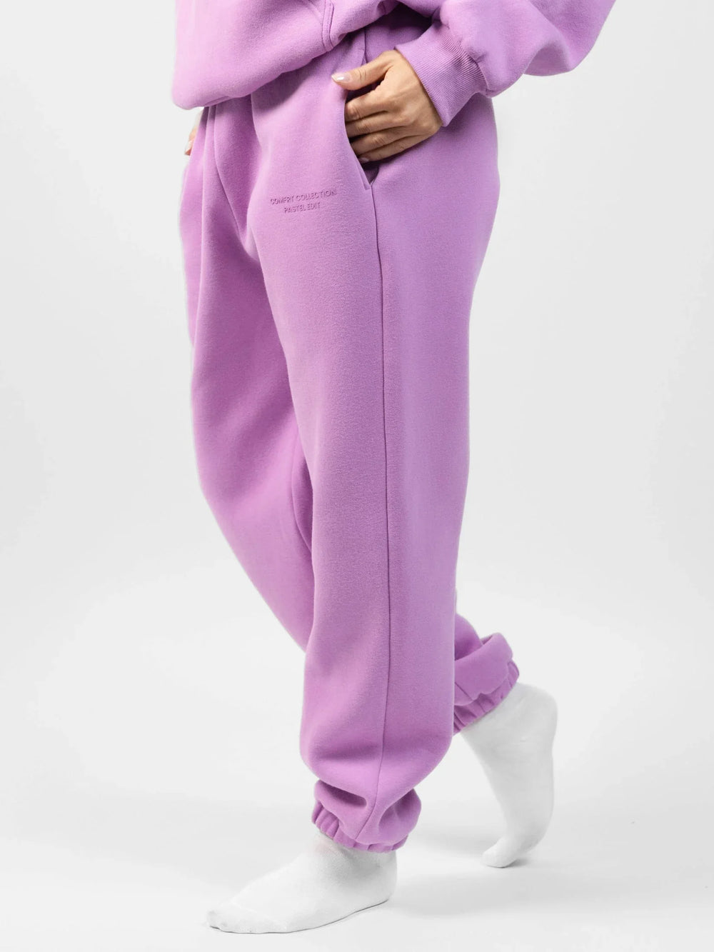 Comfortable fleece joggers with elastic waistband - View 42 | TEVQA