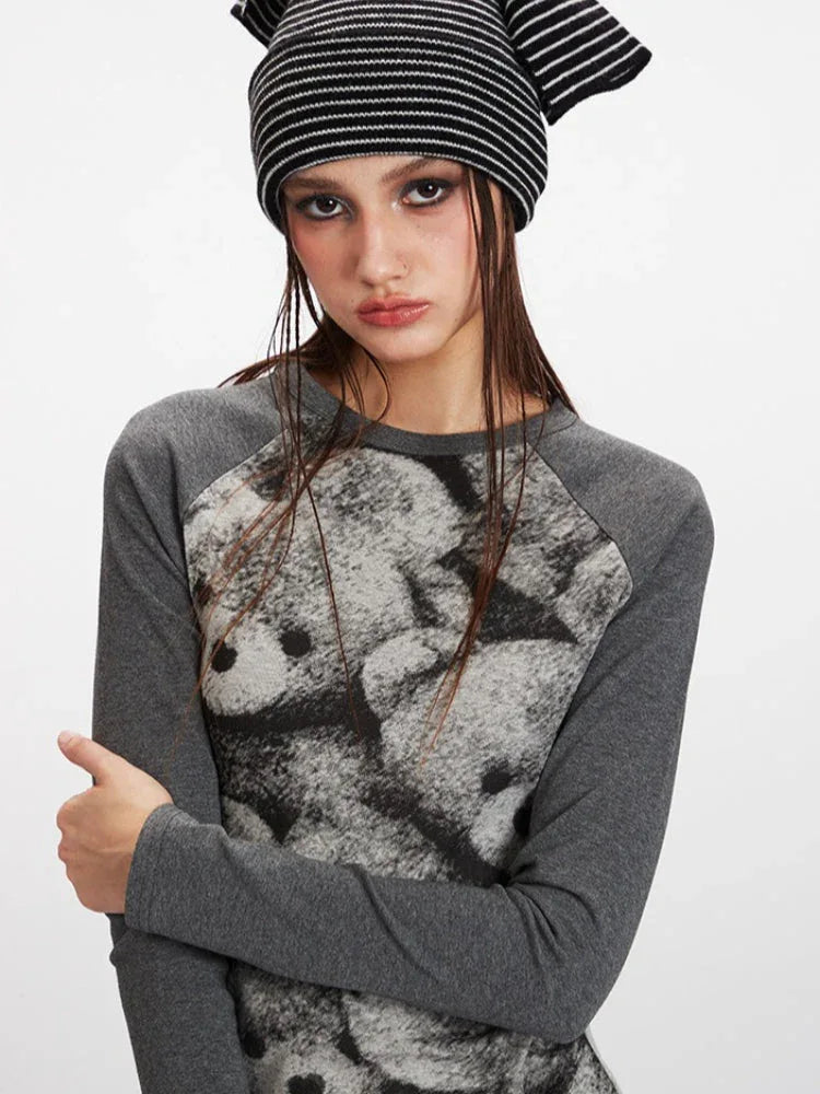 Vintage Grey Raglan Bear Graphic Top - TEVQA