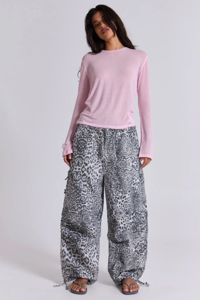 Snow Leopard Parachute Pants | Dress In Beauty