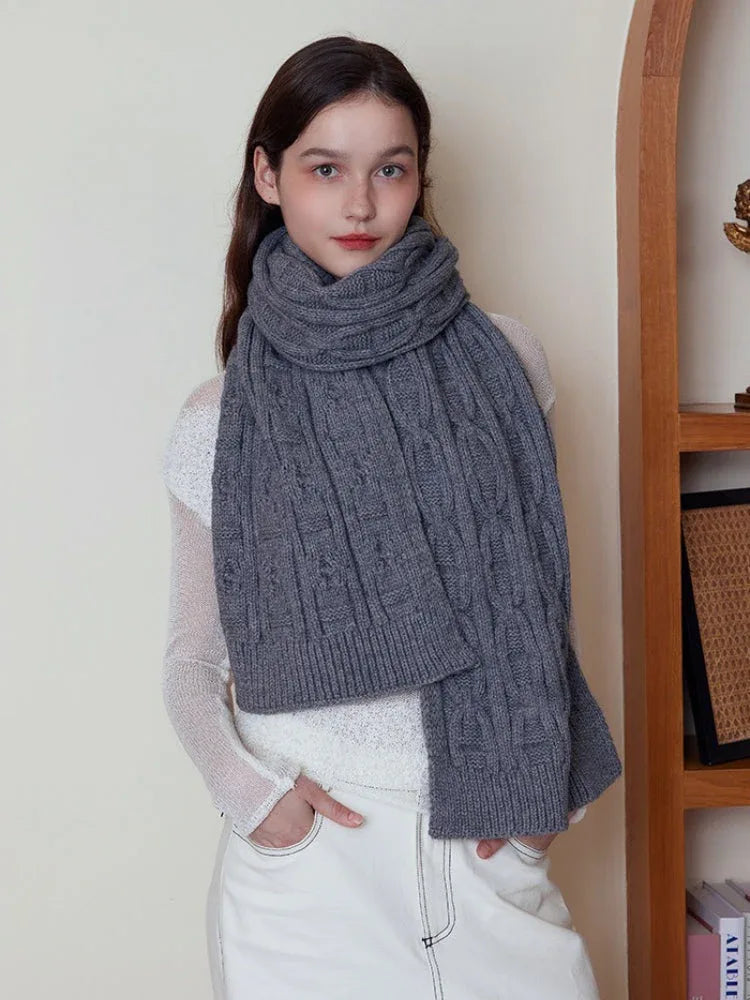 Chunky knit cable scarf - View 7 | TEVQA