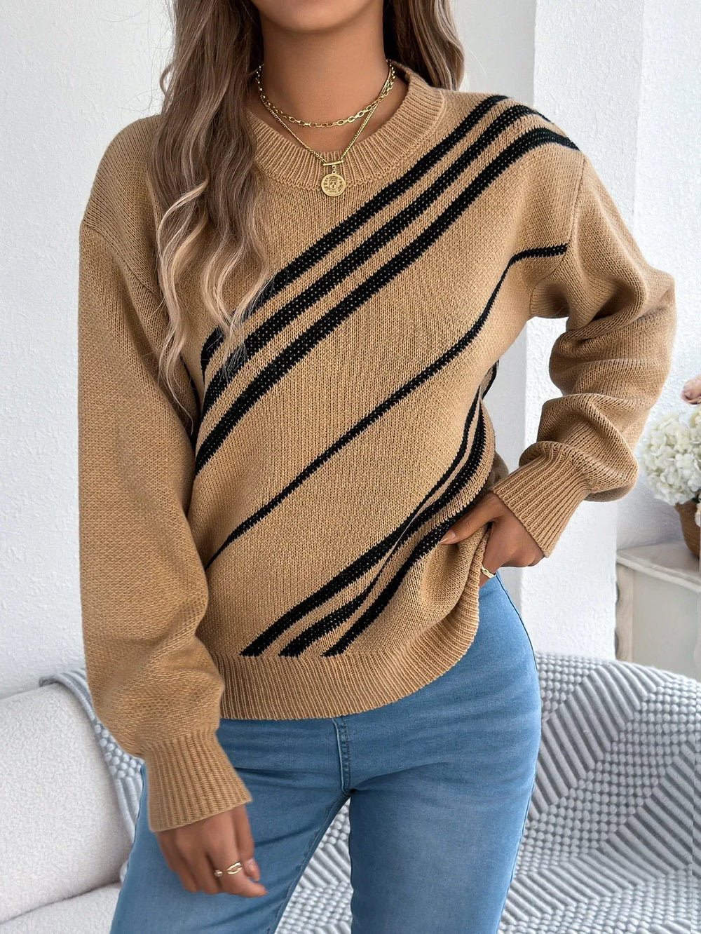Crimson Vogue Diagonal Stripe Knit Sweater - View 12 | TEVQA