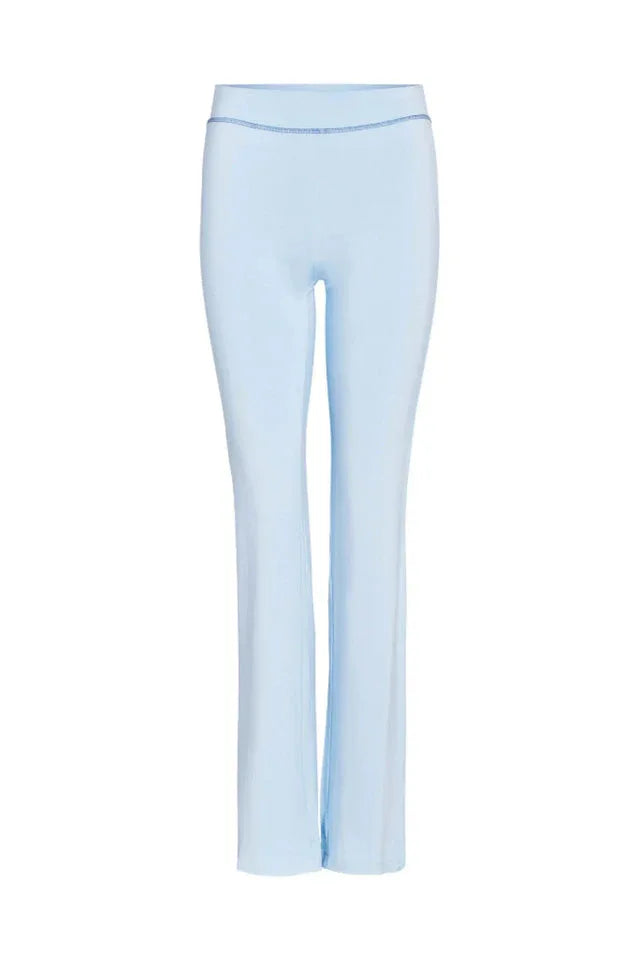 Fitted knit hoodie and trackpant set with V-neckline and thumbholes - View 34 | TEVQA