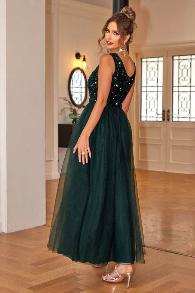 Floor-Length Sequin Party Dress Secondary image
