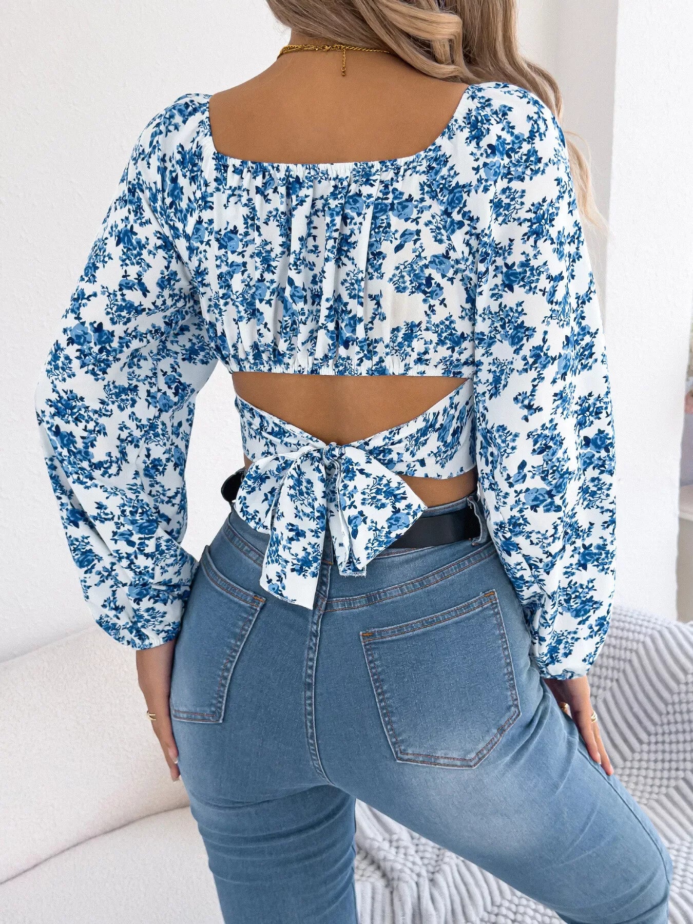 Romantic White Floral Lantern Sleeve Crop Top - TEVQA