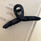 Large velvet plaid hair claw clip - View 11 | TEVQA