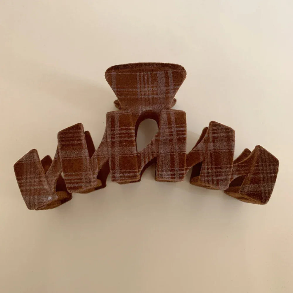 Large velvet plaid hair claw clip - View 13 | TEVQA