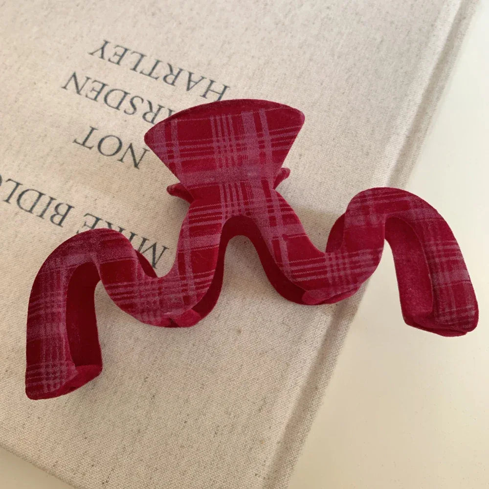 Large velvet plaid hair claw clip - View 6 | TEVQA