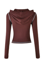 Fitted knit hoodie and trackpant set with V-neckline and thumbholes - View 13 | TEVQA