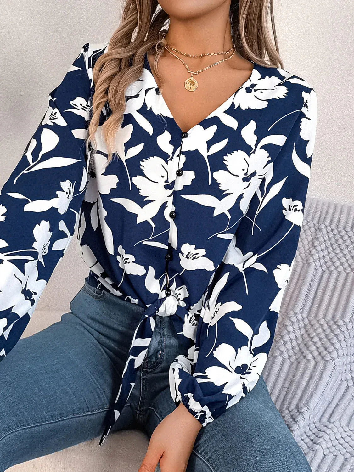 Monochrome floral tie-front blouse - View 16 | TEVQA