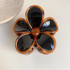 Tortoise Trim Floral Hair Claw Clip - Retro 60s Flower Accessory - TEVQA