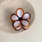 Tortoise Trim Floral Hair Claw Clip - Retro 60s Flower Accessory - TEVQA