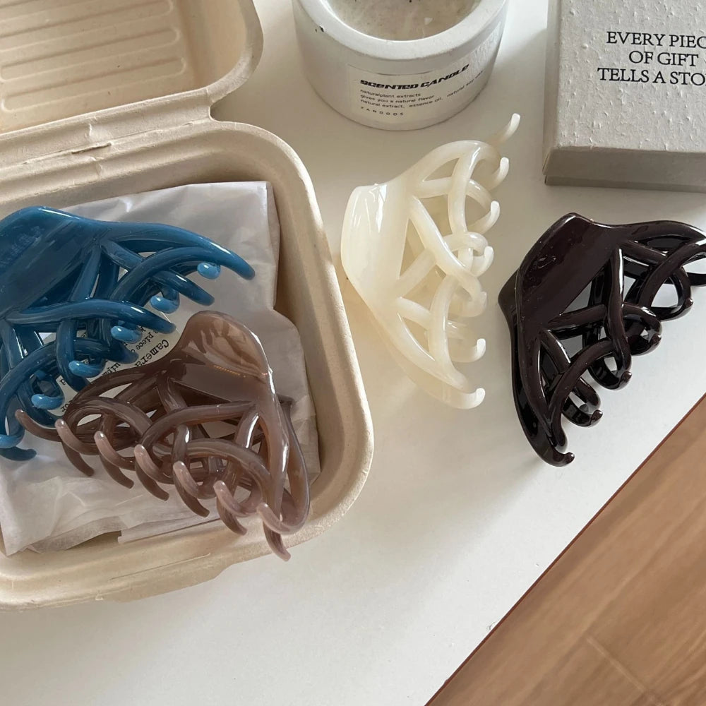 Abstract Organic Intertwined Hair Claw Clip - 4.1 Inch Modern Cutout Accessory