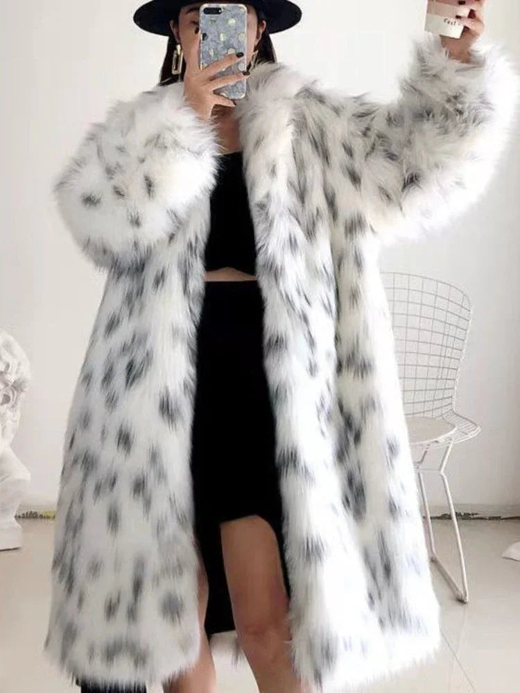Faux Fur Coat Women's Spotted Pattern Secondary image