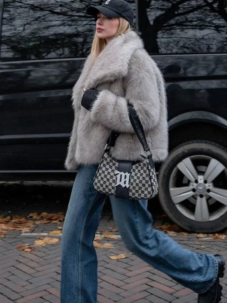 Oversized Lapel Faux Fur Jacket Secondary image