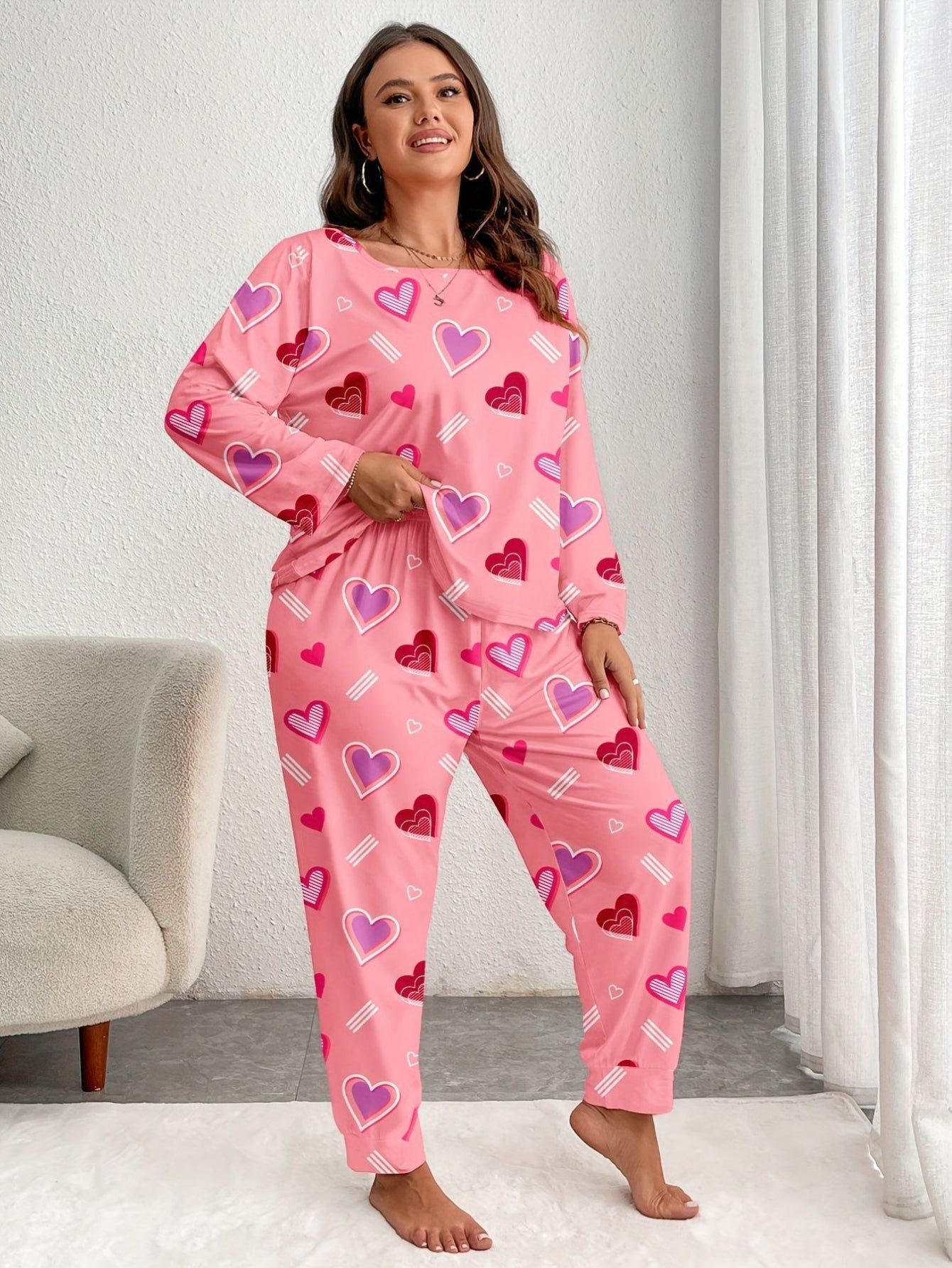 Plus Size Pink Heart Print Jogger Pajama Set