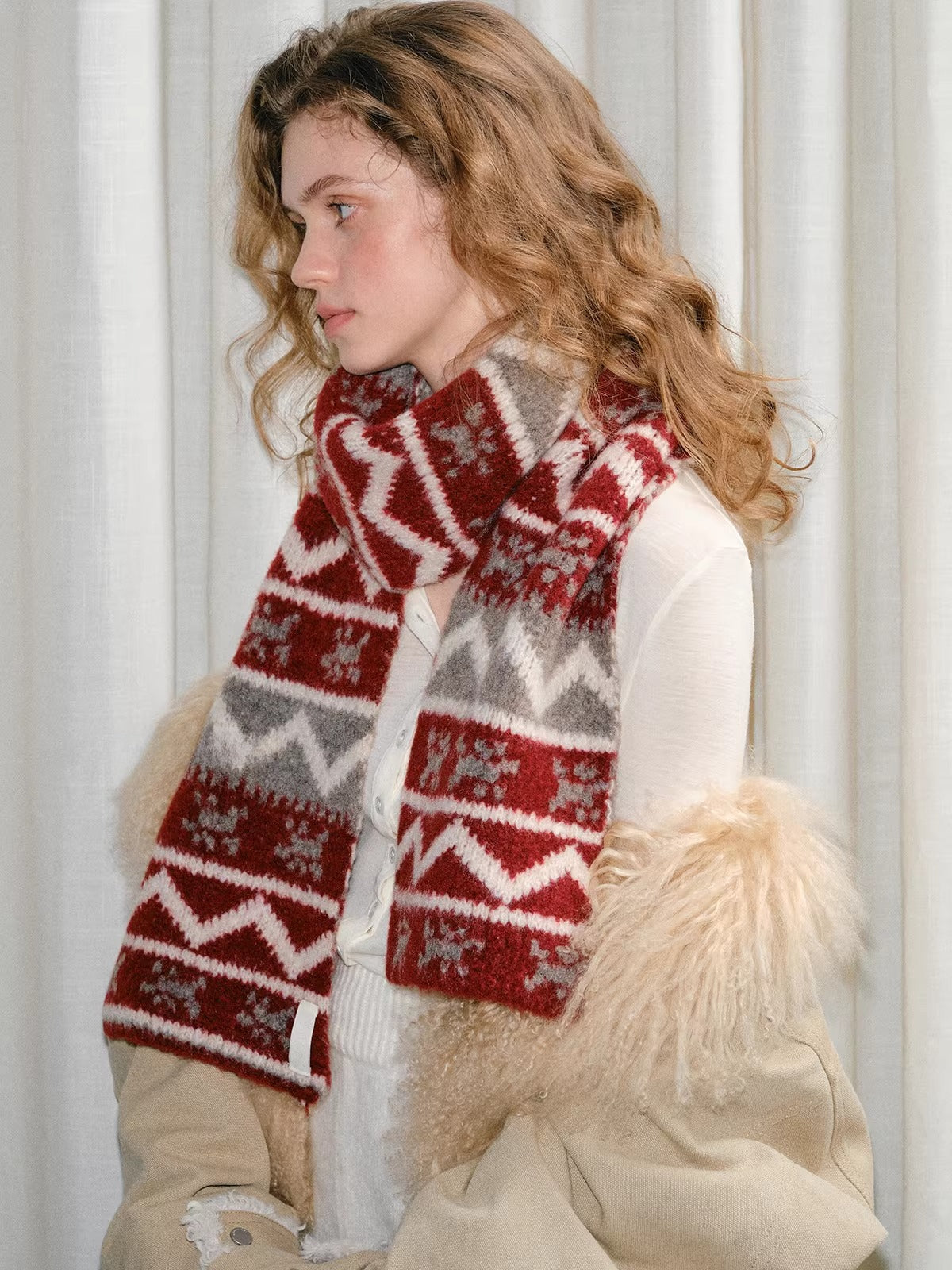 Red Fair Isle Pattern Chunky Knit Holiday Scarf