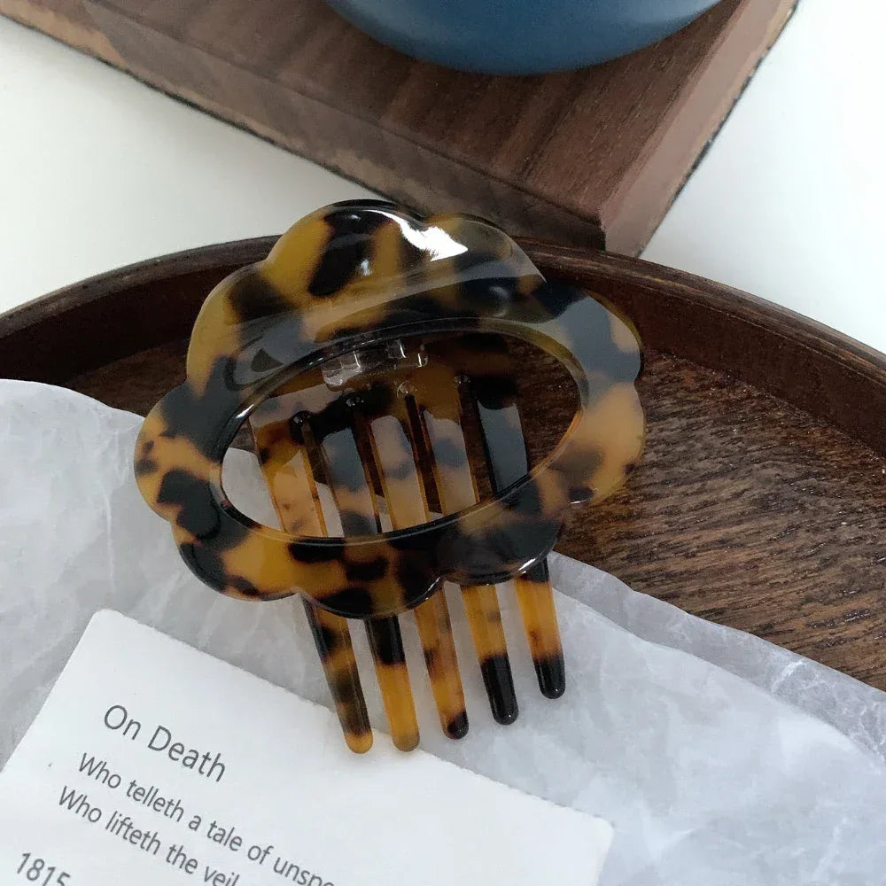 Acetate Scalloped Comb Clip - View 11 | TEVQA