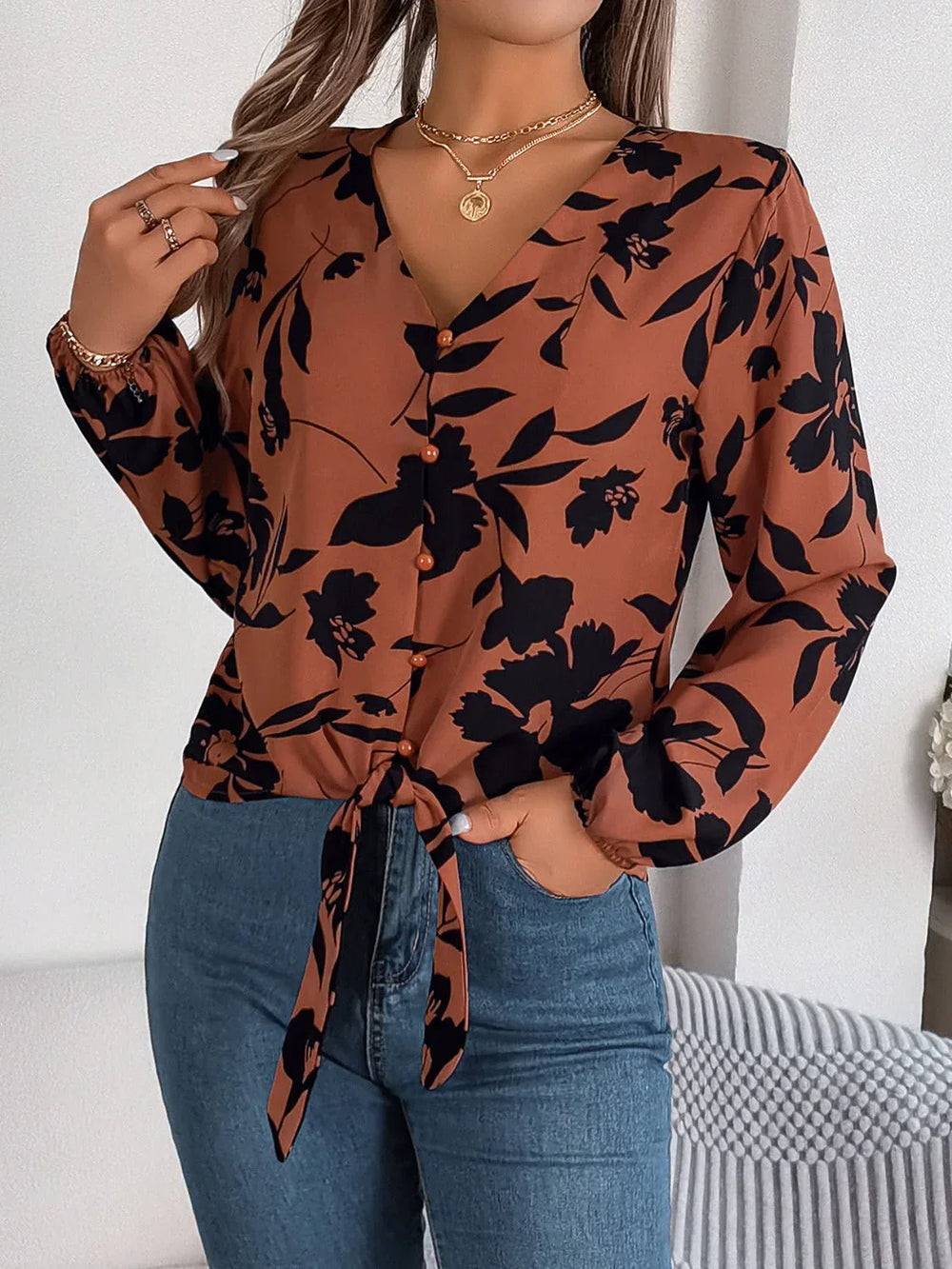 Monochrome floral tie-front blouse - View 7 | TEVQA