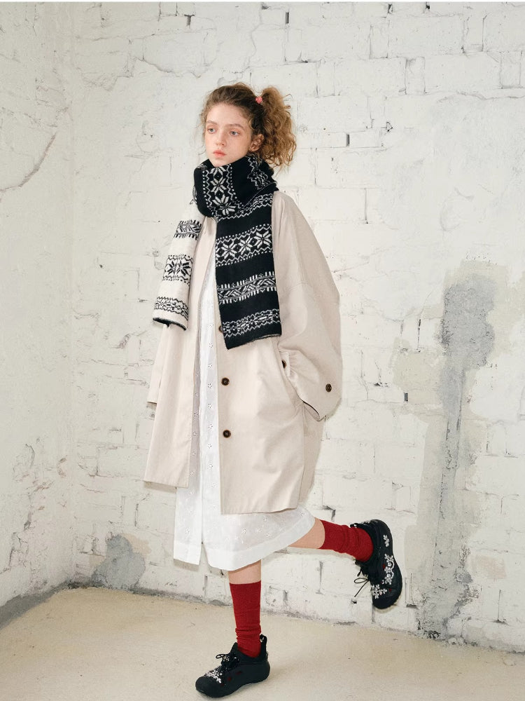 Reversible Nordic Snowflake Wool Blend Scarf Black