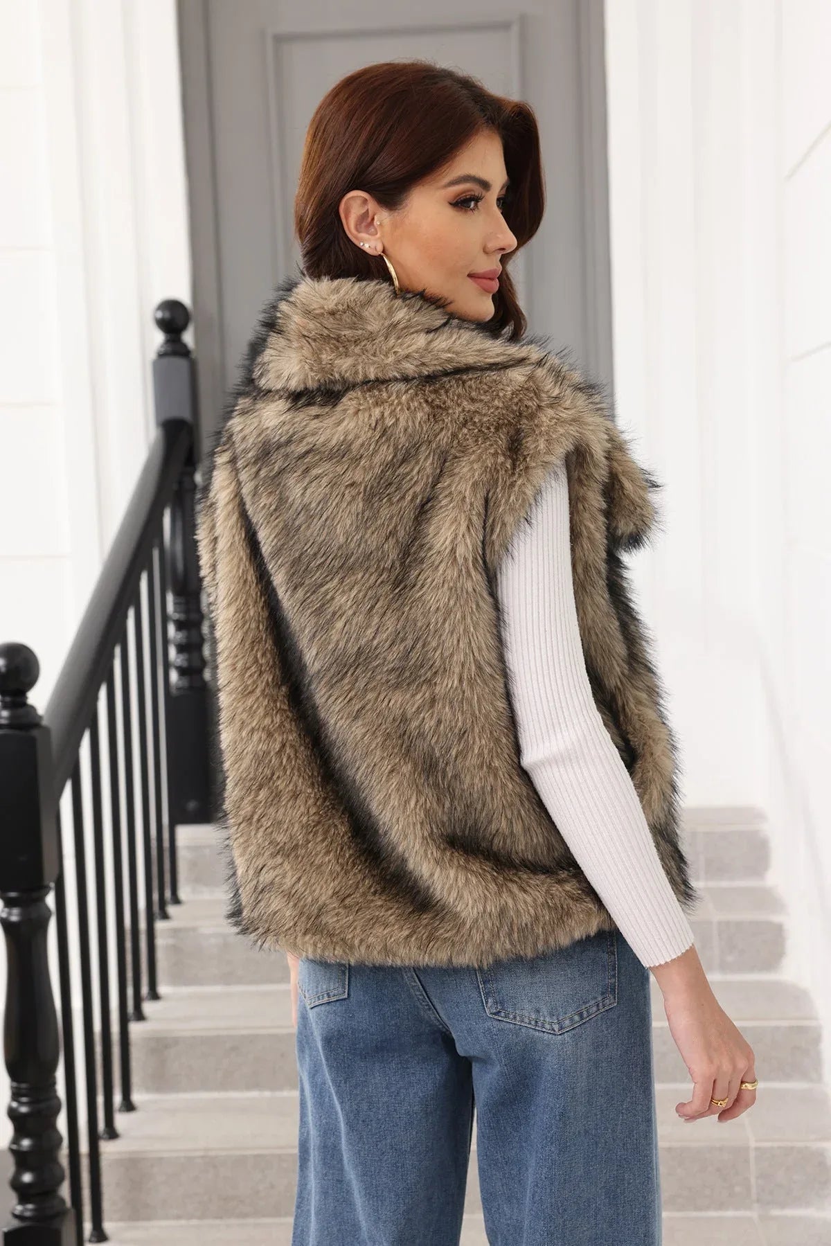 Oversized Lapel Faux Fur Vest - View 32 | TEVQA