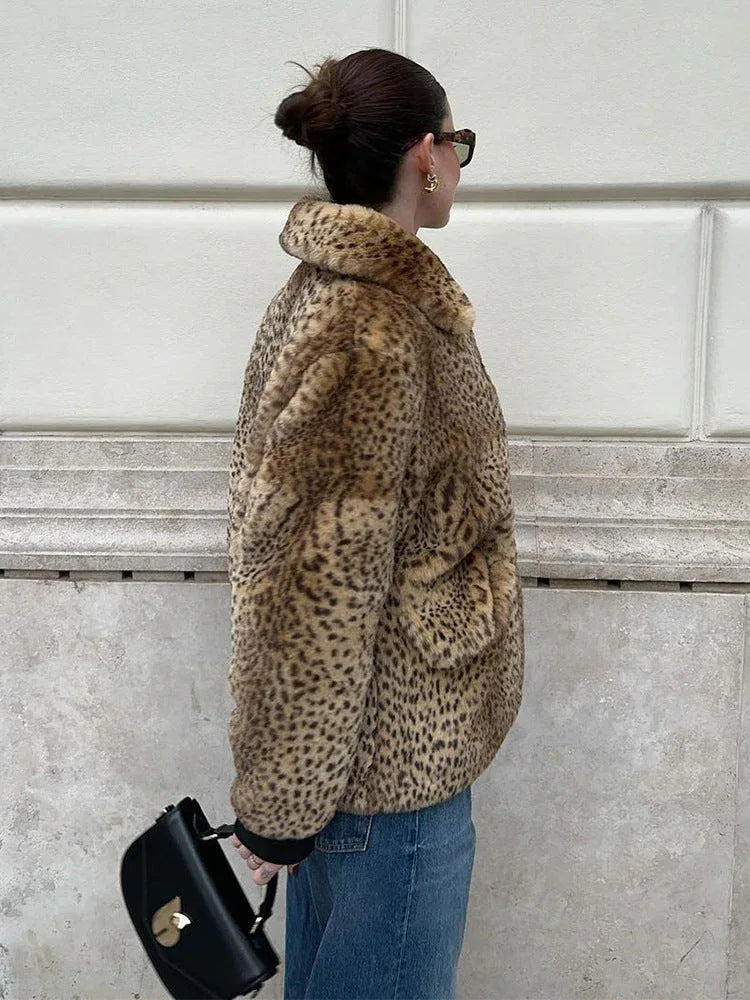 Vintage Leopard Print Faux Fur Jacket Secondary image