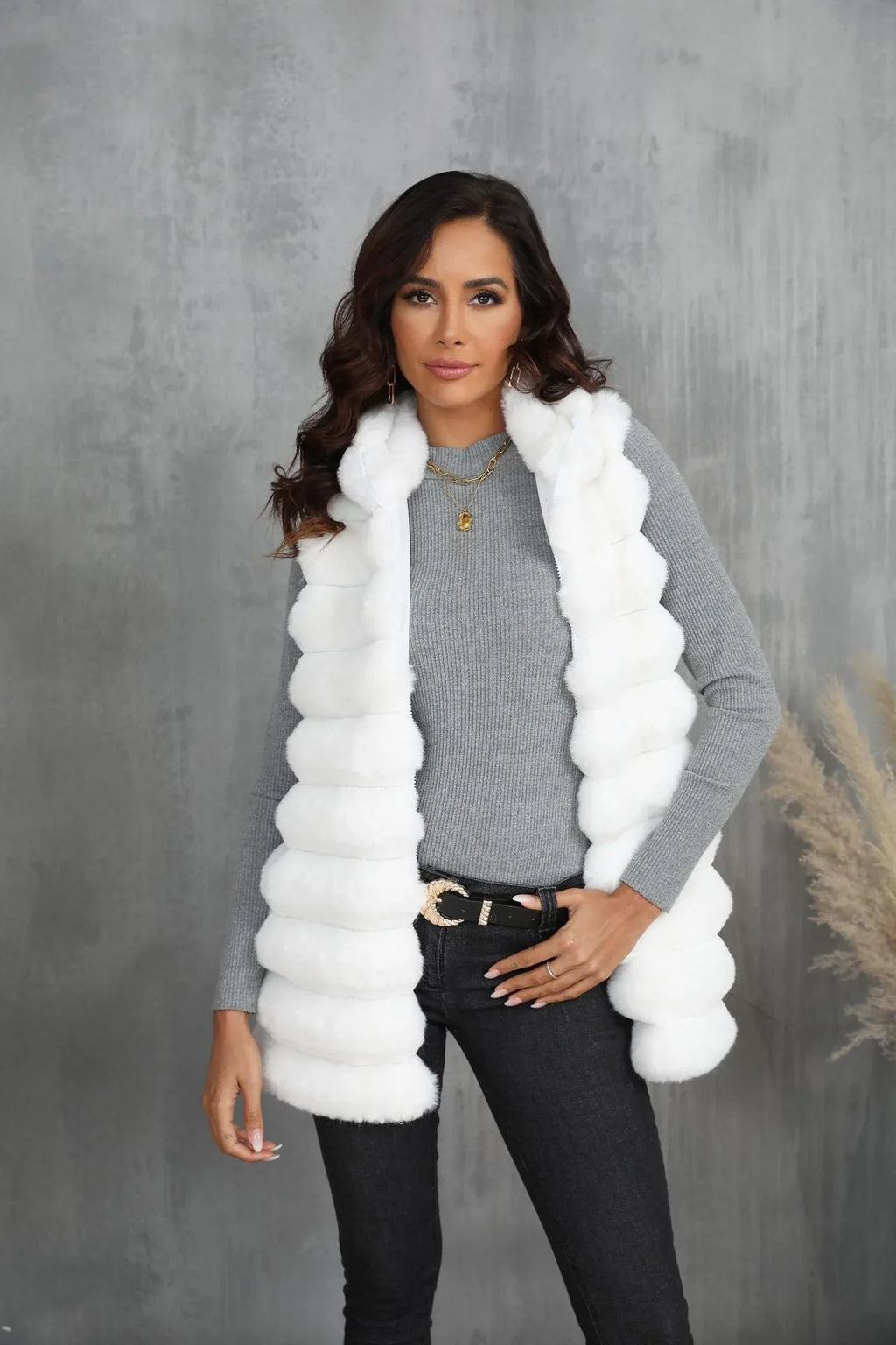 Tiered faux fur vest - View 13 | TEVQA