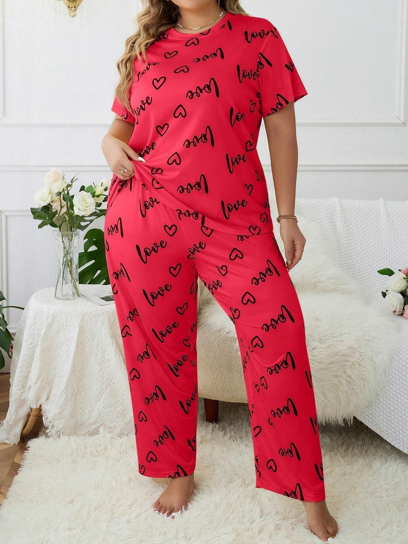 Plus Size "Love" Script Pajama Set