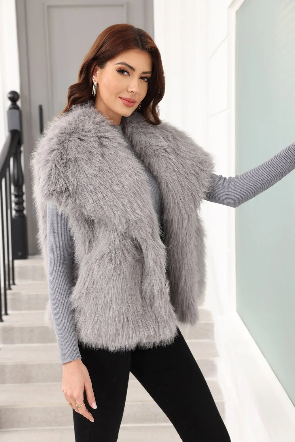 Oversized Lapel Faux Fur Vest - View 8 | TEVQA