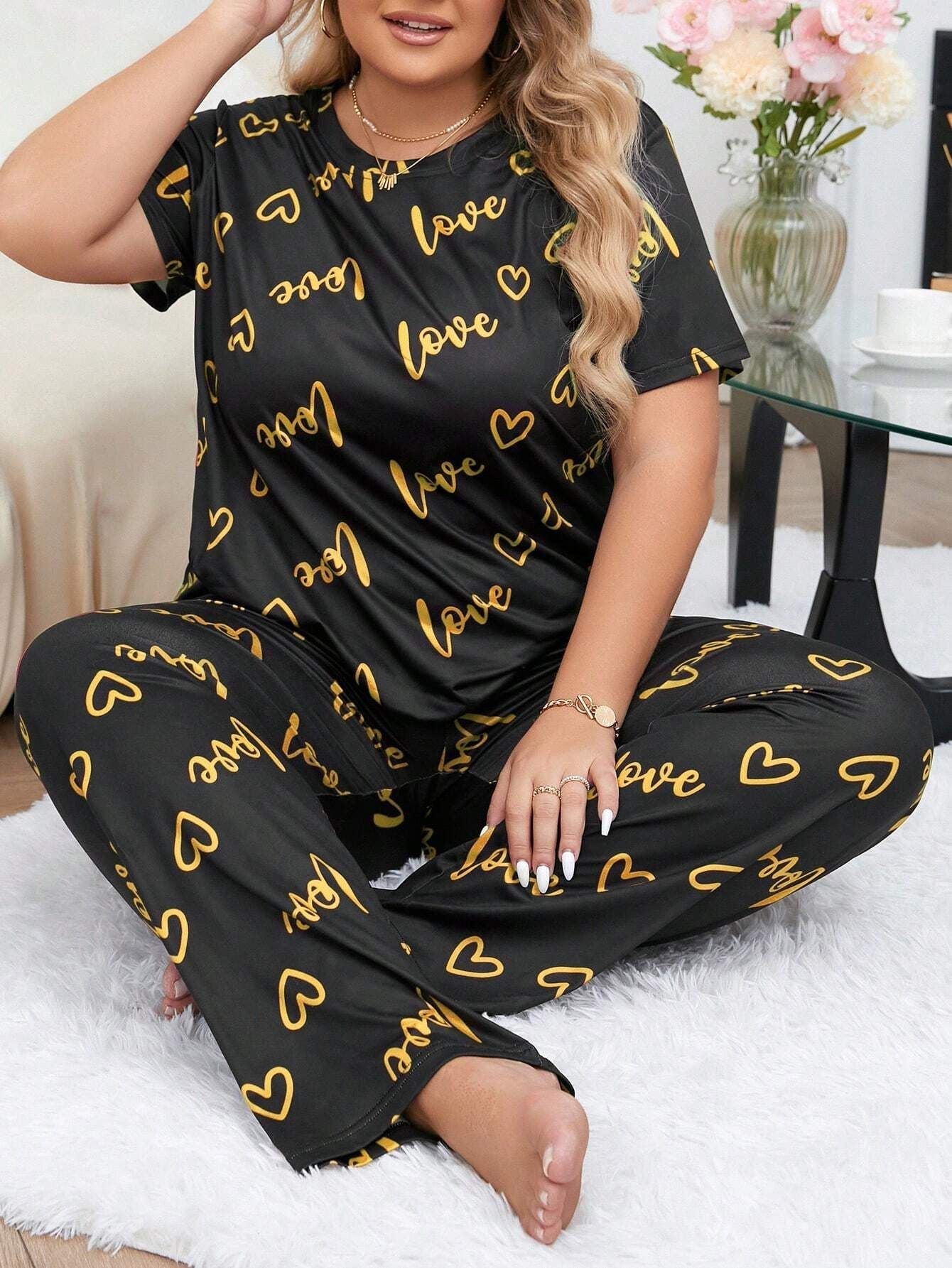 Plus Size "Love" Script Pajama Set