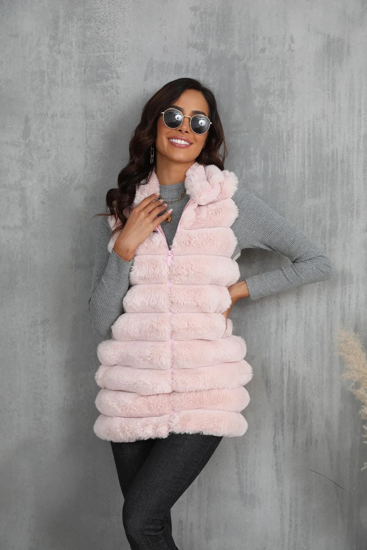 Tiered faux fur vest - View 10 | TEVQA