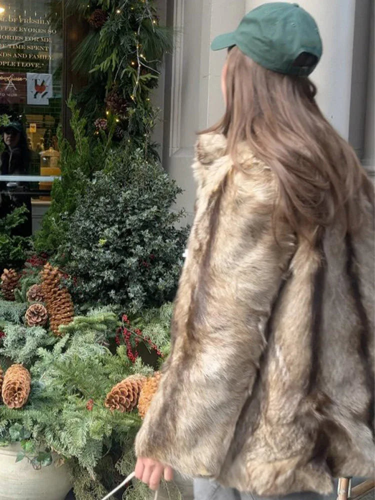 Vintage Natural Stripe Faux Fur JacketVintage Tipped Faux Fur Cropped Jacket Secondary image