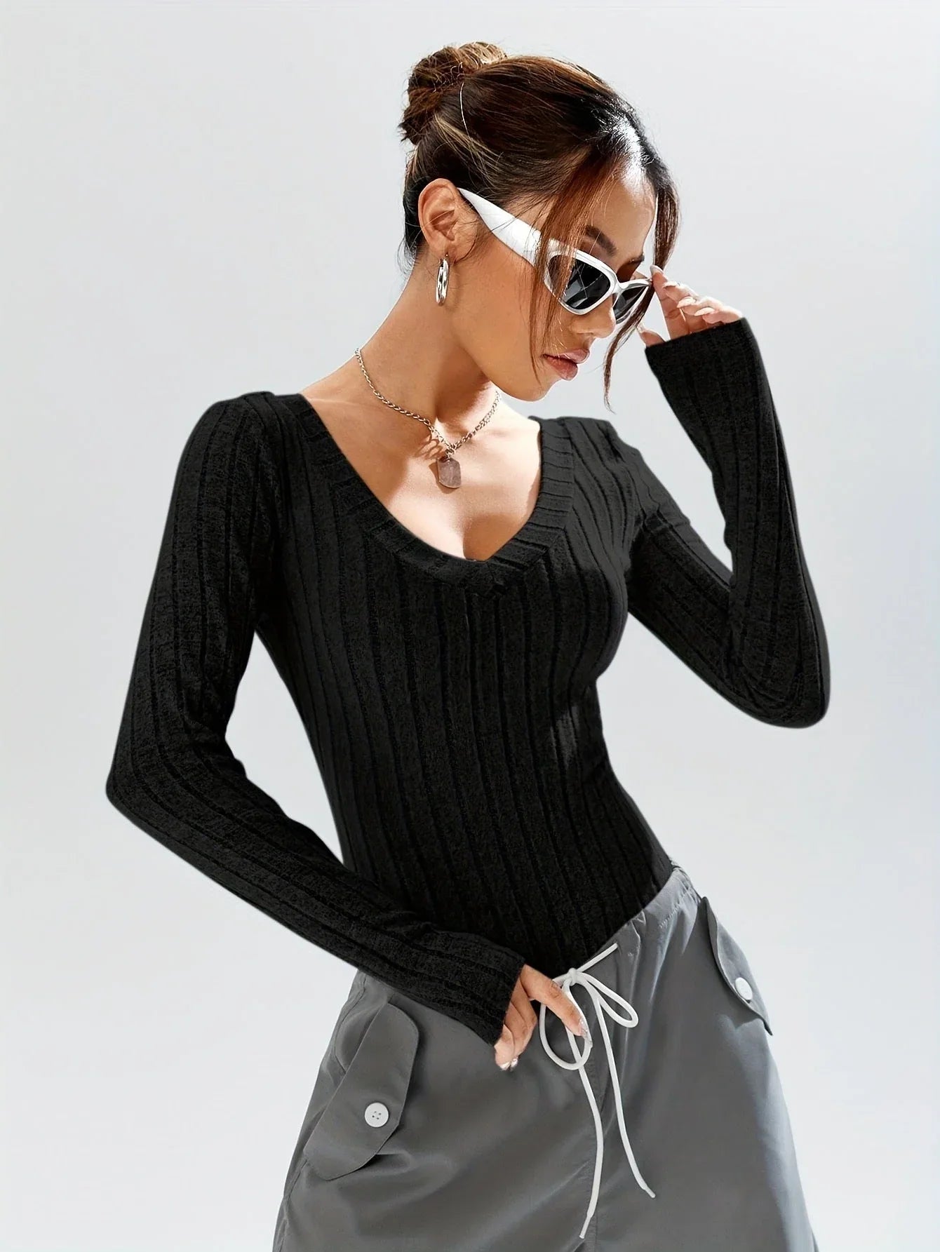 Heather grey ribbed knit V-neck long sleeve bodysuit - View 6 | TEVQA