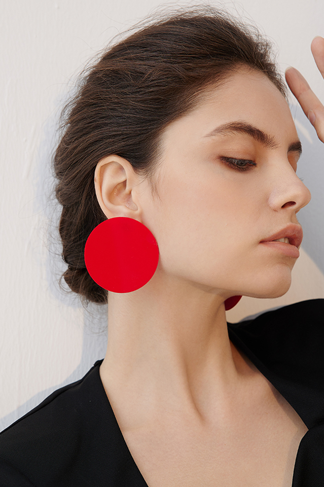 Acrylic Ring Earrings | Dress In Beauty