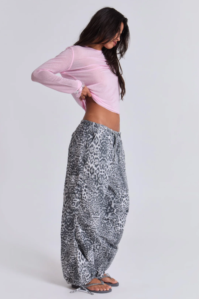 Snow Leopard Parachute Pants | Dress In Beauty