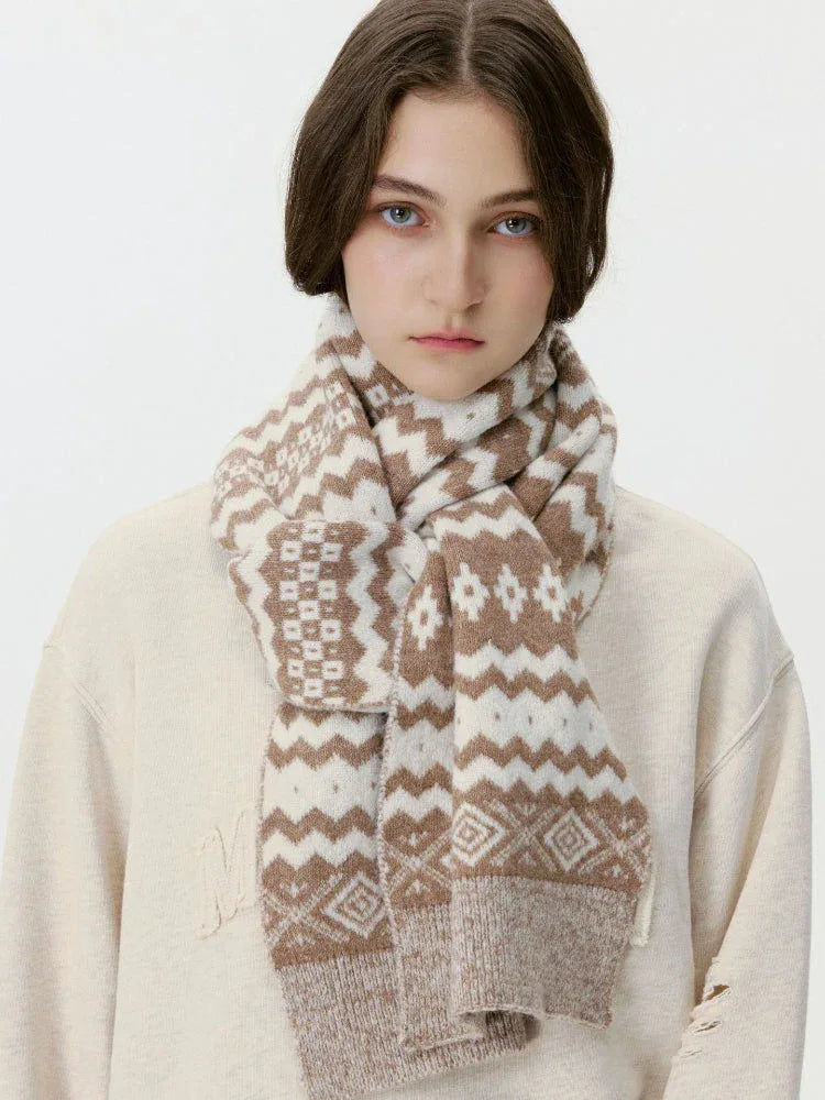 Woman wearing a brown and white Fair Isle knit scarf