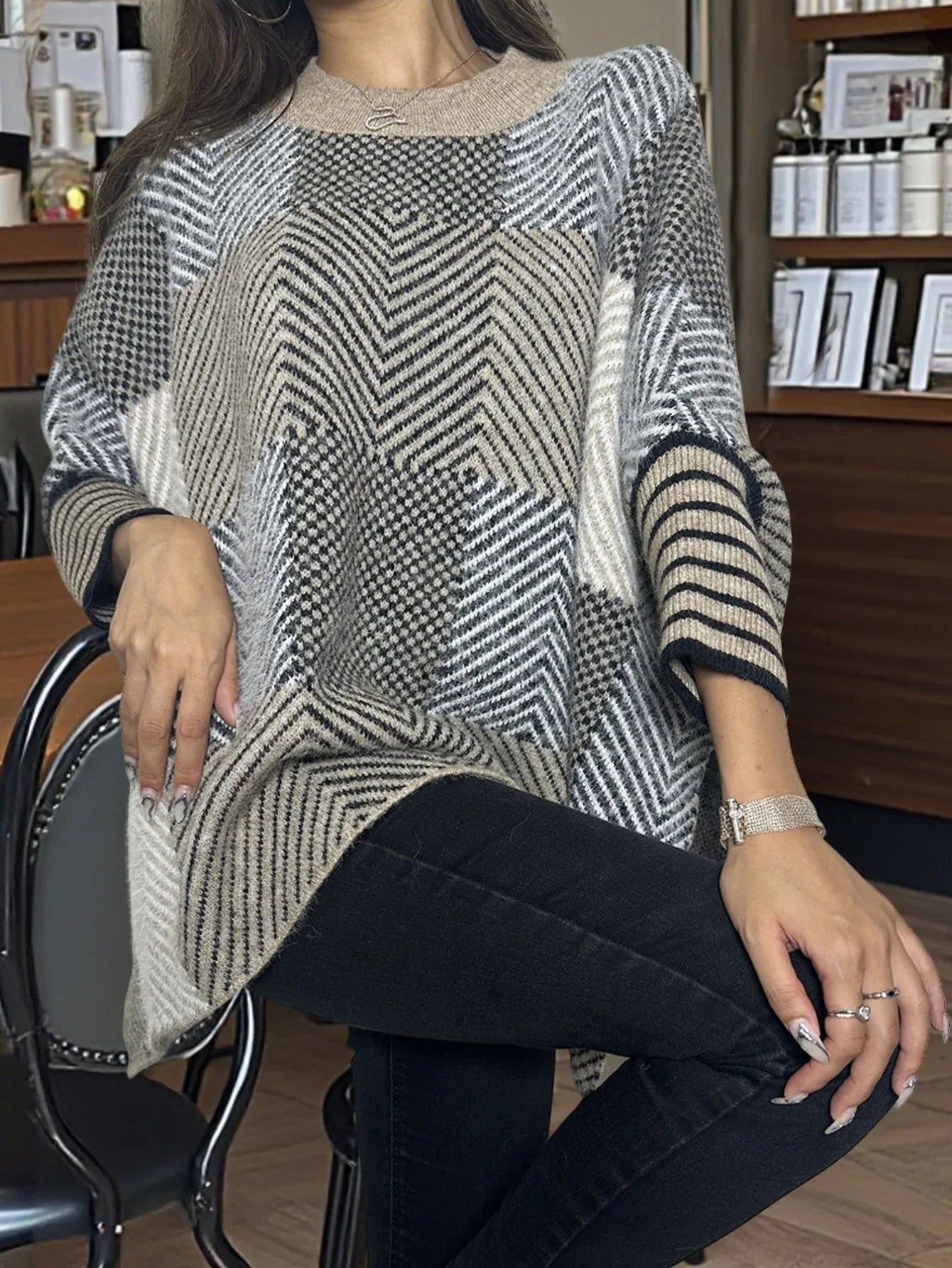 Geometric Chevron Batwing Sleeve Sweater - View 6 | TEVQA