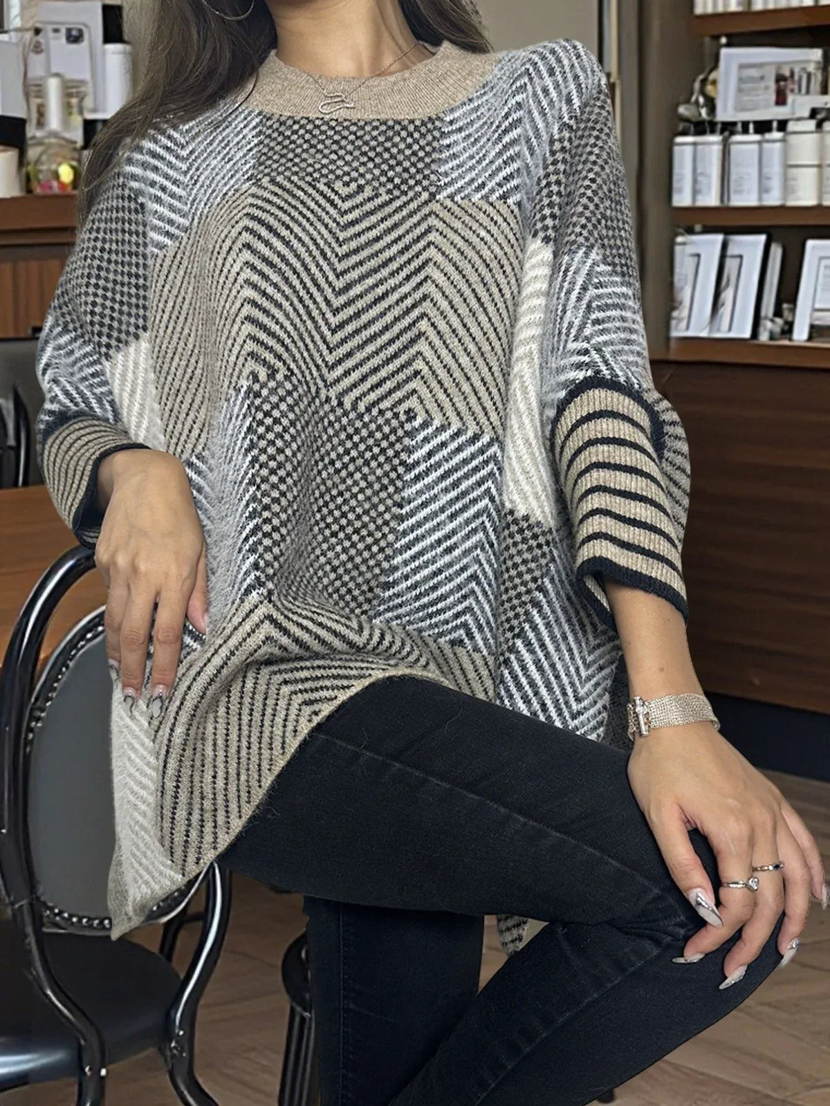 Geometric Chevron Batwing Sleeve Sweater - View 6 | TEVQA