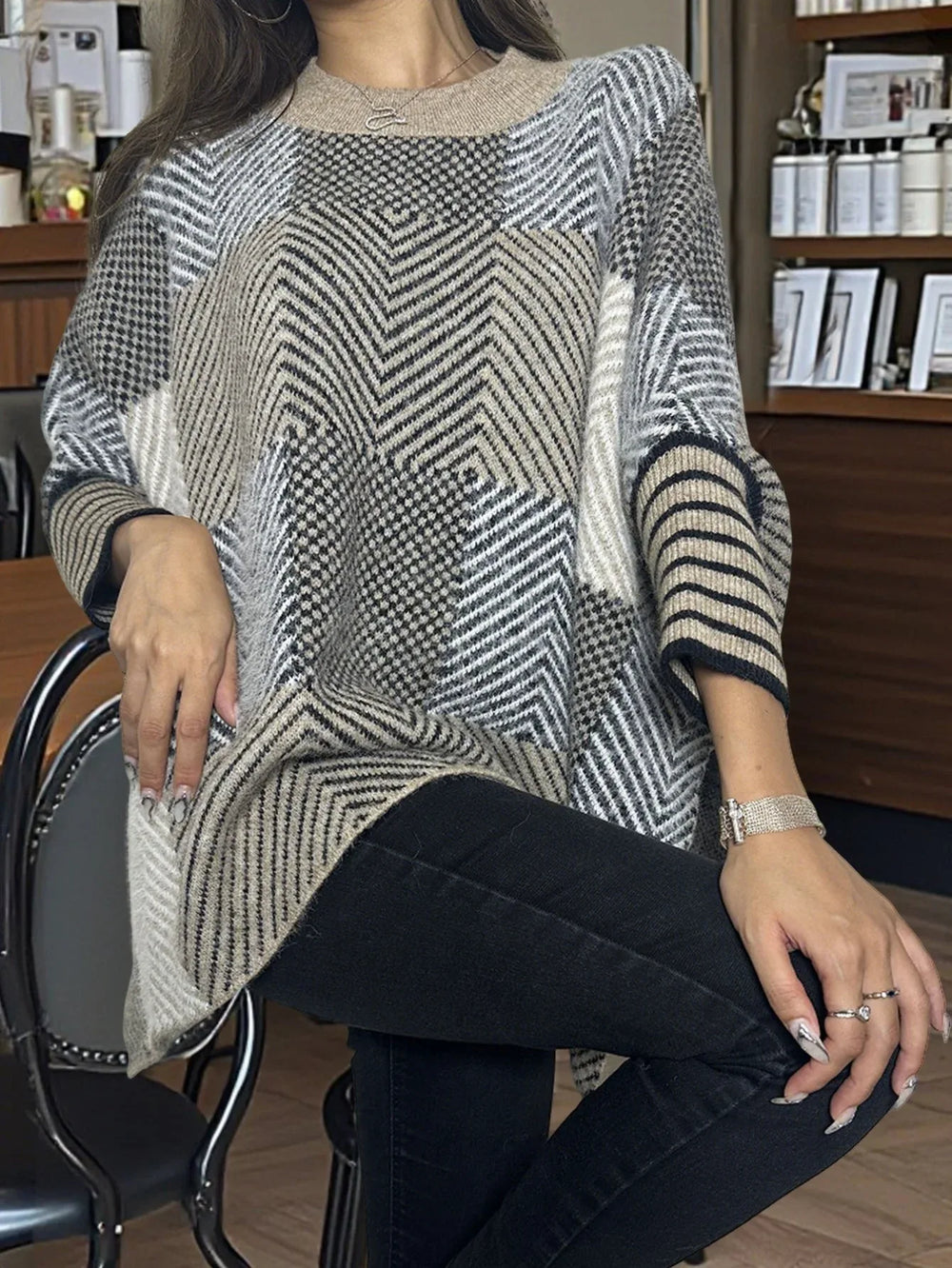 Geometric Chevron Batwing Sleeve Sweater - View 6 | TEVQA
