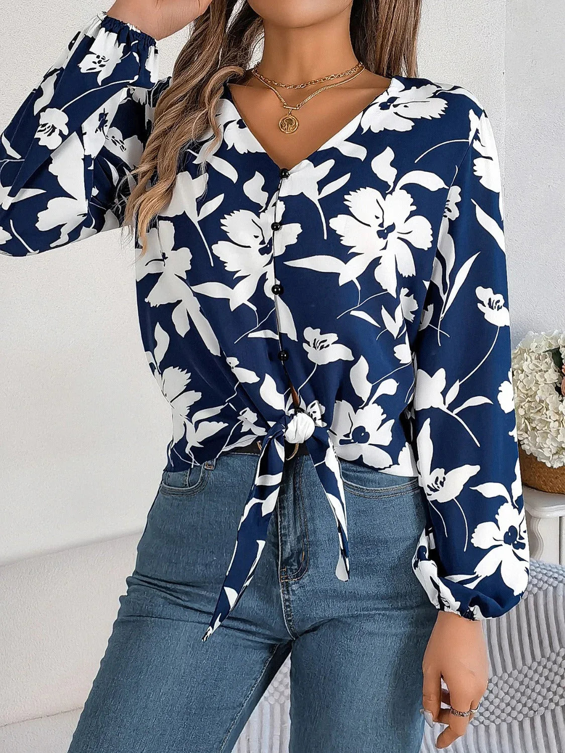 Monochrome floral tie-front blouse - View 15 | TEVQA