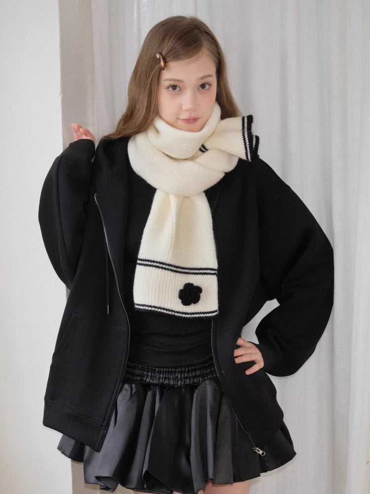 Soft Floral Striped Thick Knit Scarf Main image