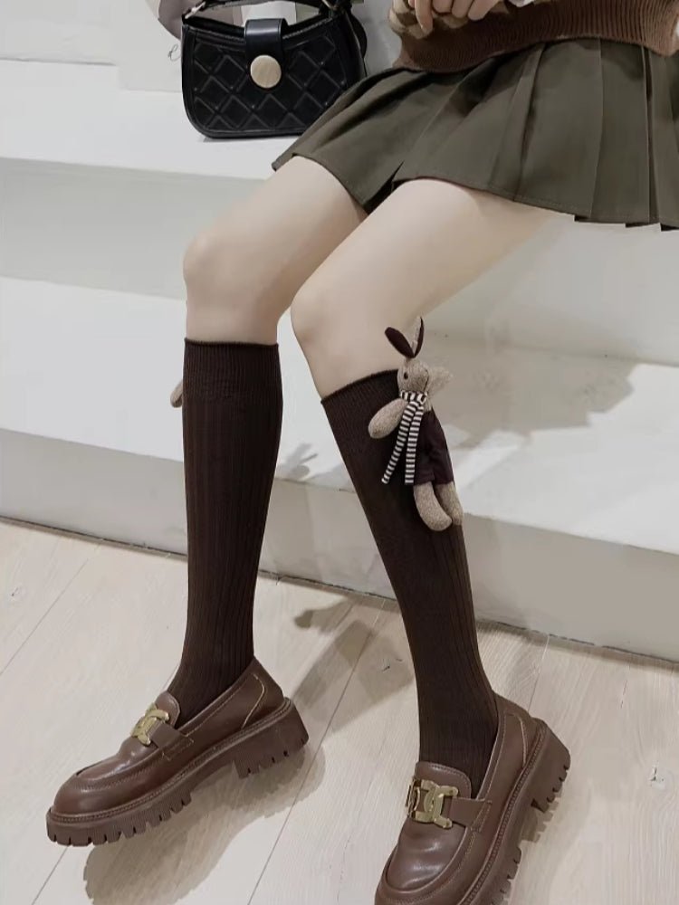Brown ribbed cotton socks with a 3D rabbit doll applique - View 8 | TEVQA