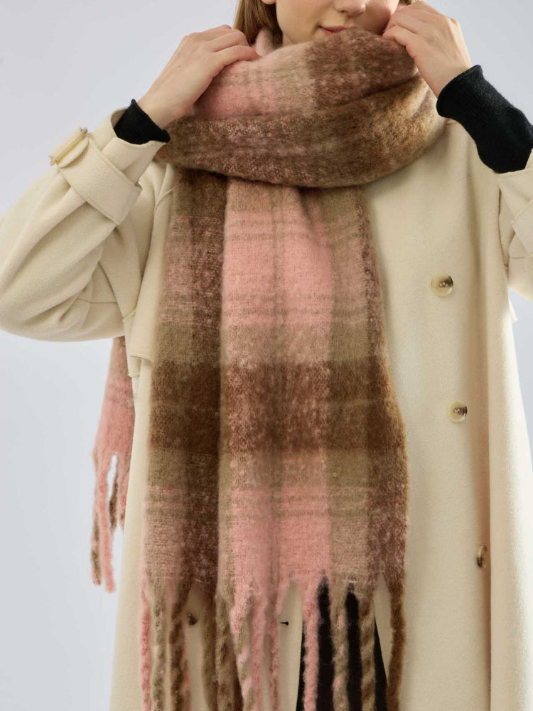Chunky Boucle Plaid Scarf Pink Brown