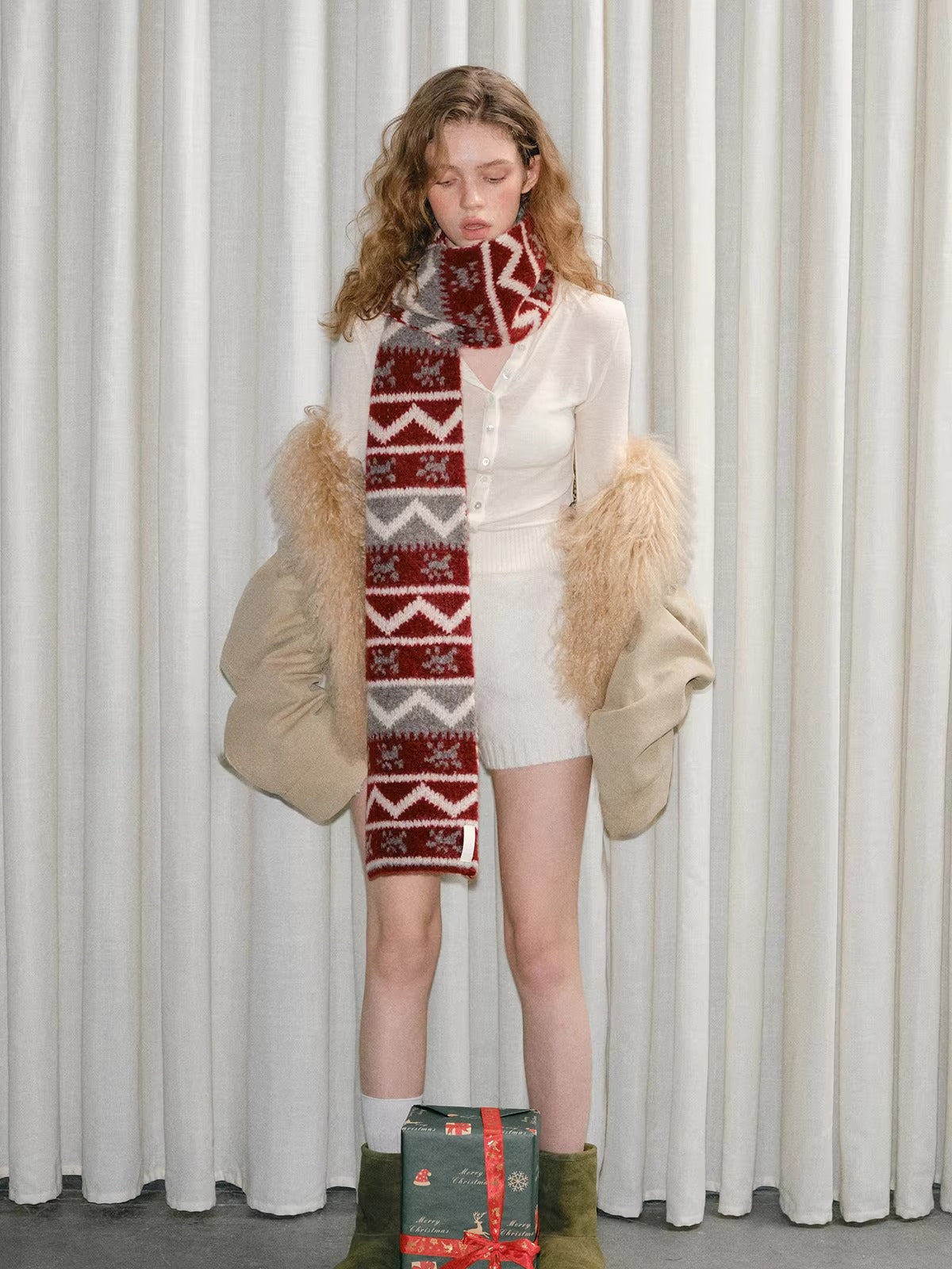 Red Fair Isle Pattern Chunky Knit Holiday Scarf