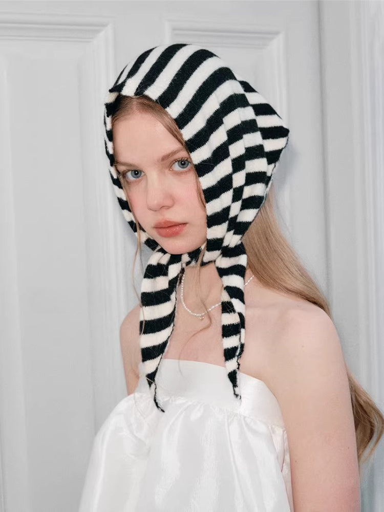 Black White Striped Knit Wool Blend Triangle Scarf